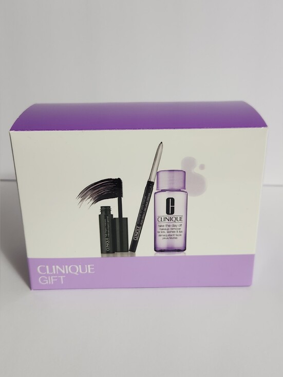 Clinique Other - NEW Clinique Gift Set
